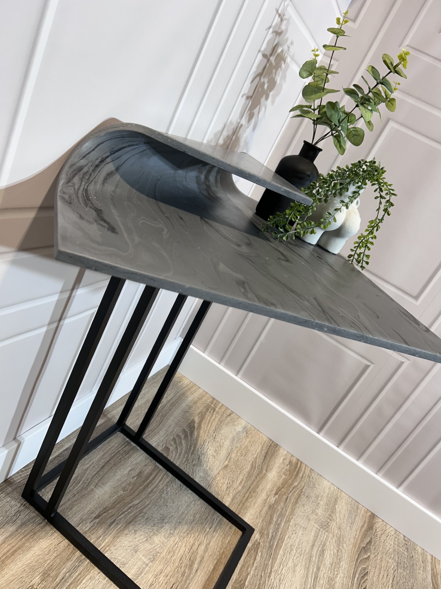Envelope Table – Trethos